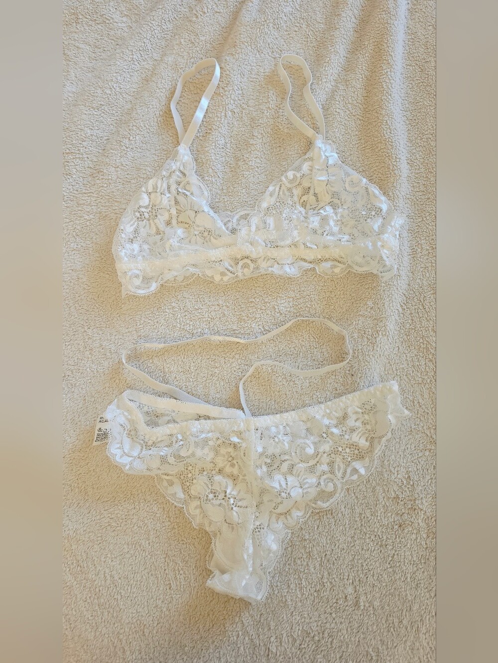White Lace Bralette & Thong Set - Women's Intimates